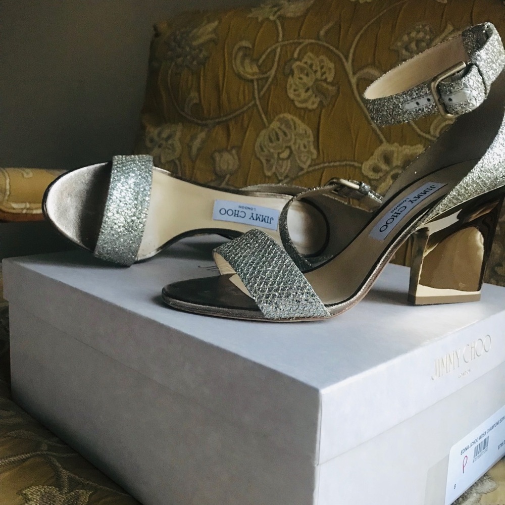 Shoes - Picture 3 of 4